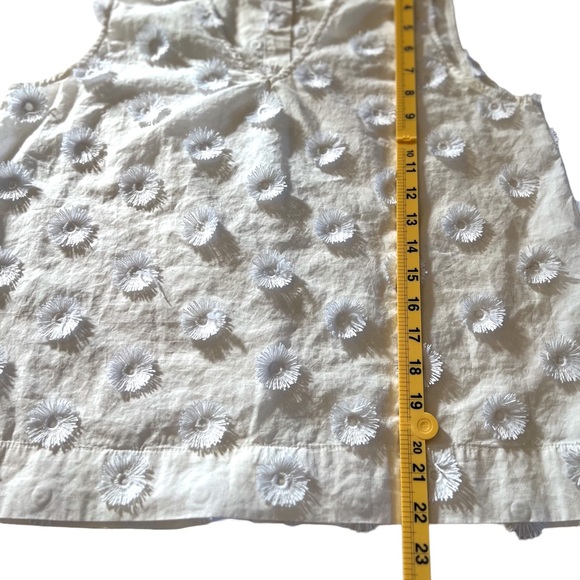 Waverly Grey Women’s Top Size Medium Kat White Sleeveless Cotton Flower Accent - Picture 14 of 14